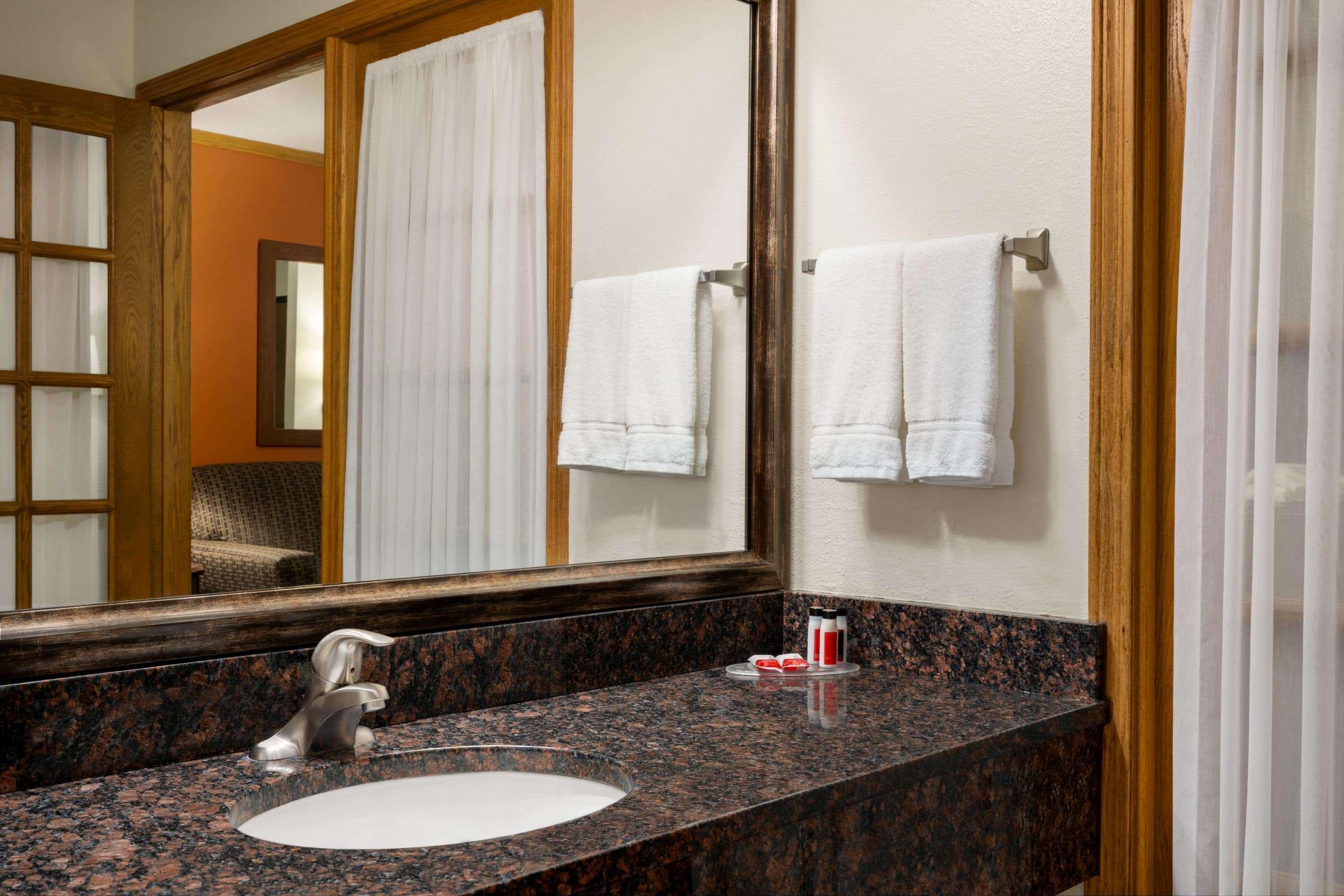 Americinn By Wyndham Virginia Ngoại thất bức ảnh